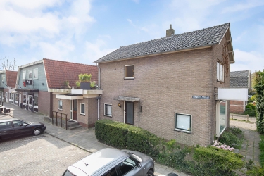 Dorpsstraat 9, 1121 BT, Landsmeer