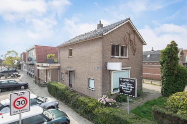 Dorpsstraat 9, 1121 BT, Landsmeer