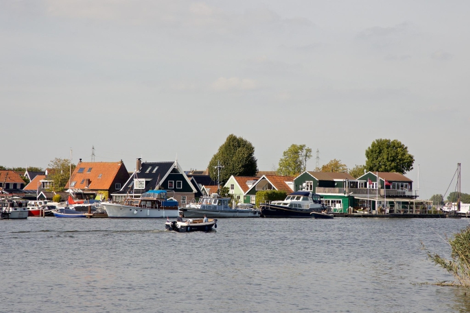 't Boerensluisje, Rijwoningen, Oostknollendam